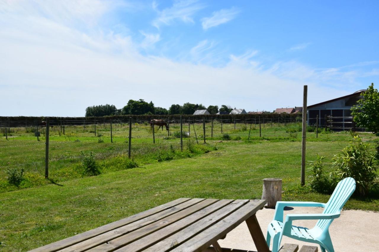 Le Clos de l'Angley Gîtes et pension équestre Caffiers Extérieur photo